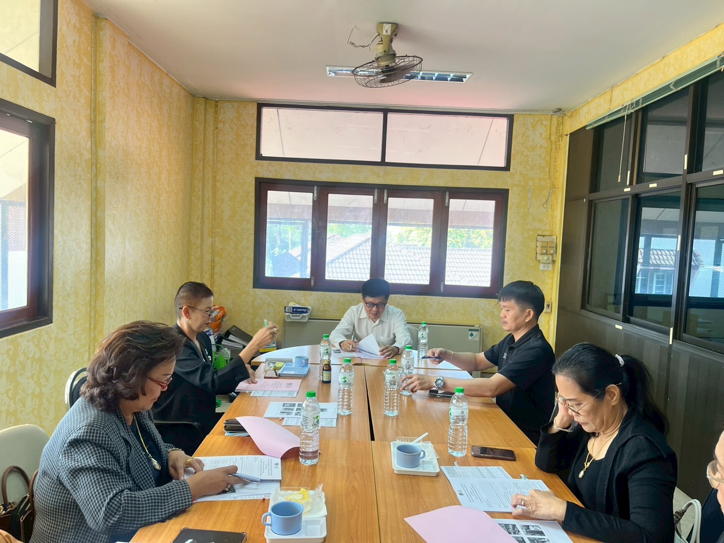 สพอ.เมืองสระแก้ว ประชุมคณะอนุกรรมการกลั่นกรองและติดตามการดำเนินงานกองทุนพัฒนาบทบาทสตรีอำเภอเมืองสระแก้ว ครั้งที่ 3/2569